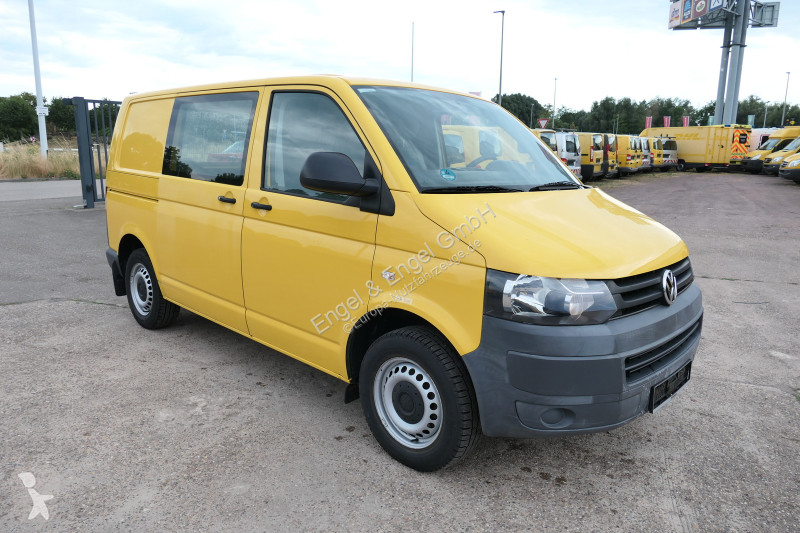 Véhicule utilitaire Volkswagen T5 Transporter...