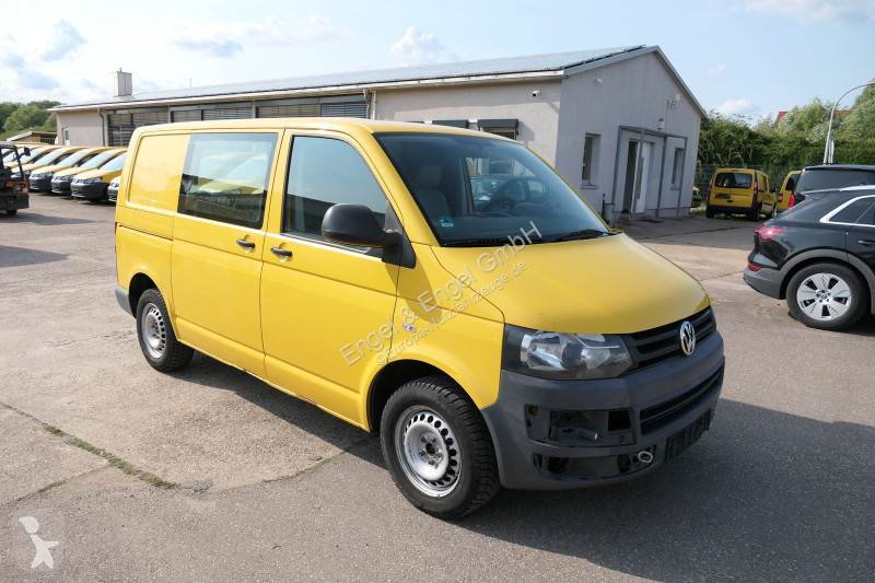 Véhicule utilitaire Volkswagen T5 Transporter...