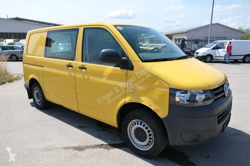 Véhicule utilitaire Volkswagen T5 Transporter...