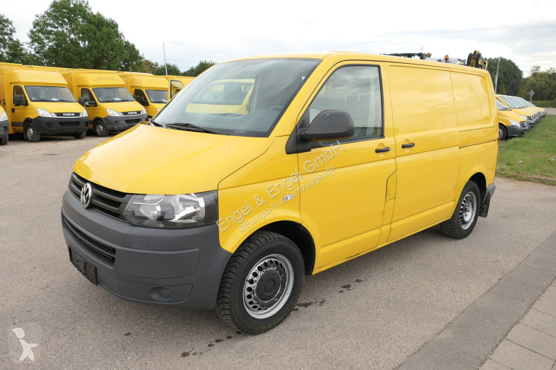 Véhicule utilitaire Volkswagen T5 Transporter...