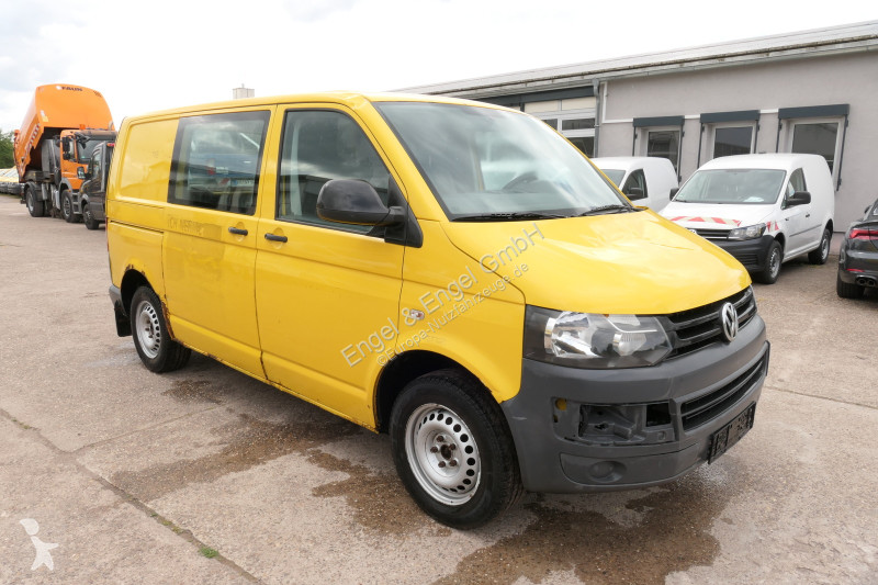 Autoutilitară Volkswagen T5 Transporter 2.0 TDI...
