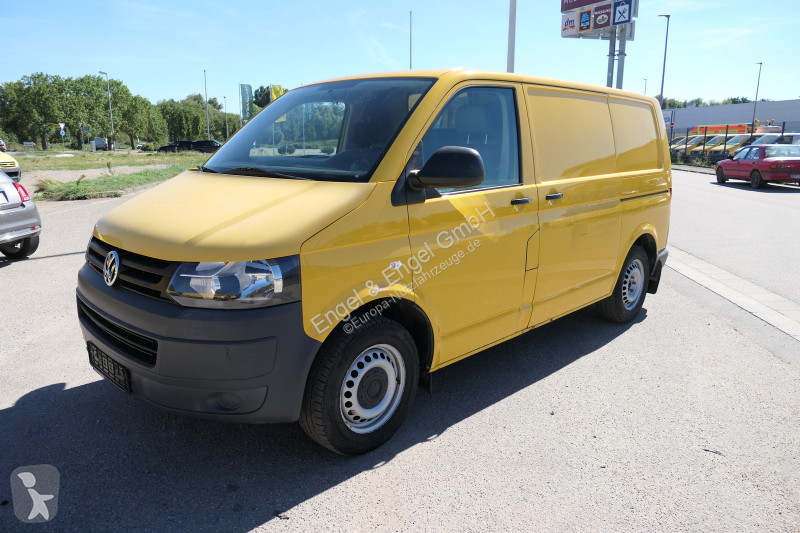 Véhicule utilitaire Volkswagen T5 Transporter...