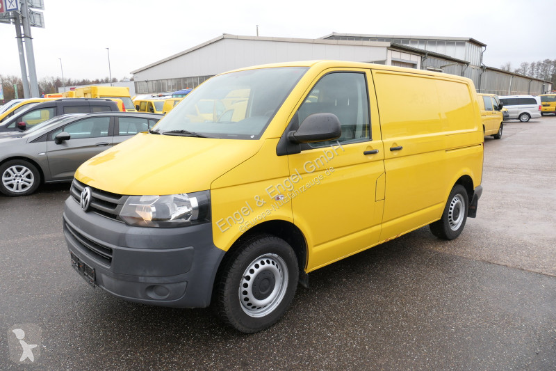 Véhicule utilitaire Volkswagen T5 Transporter...