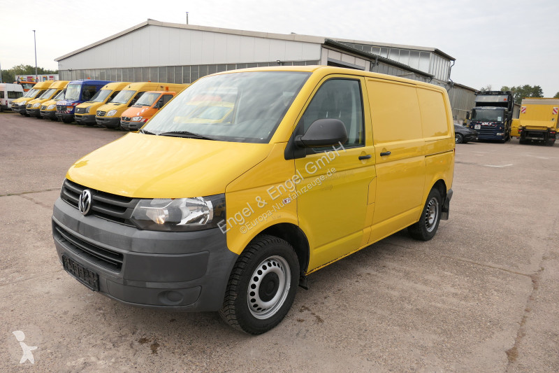 Véhicule utilitaire Volkswagen T5 Transporter...