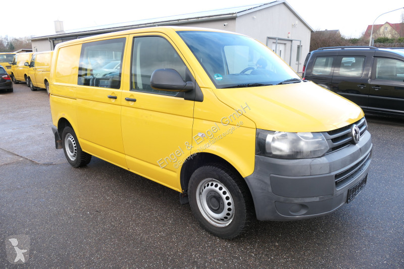 Véhicule utilitaire Volkswagen T5 Transporter...