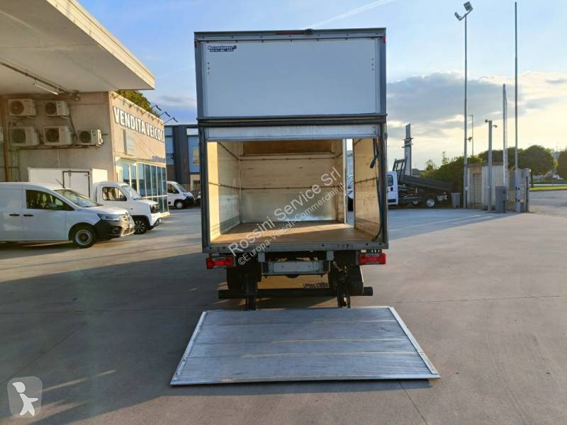 Véhicule utilitaire Iveco