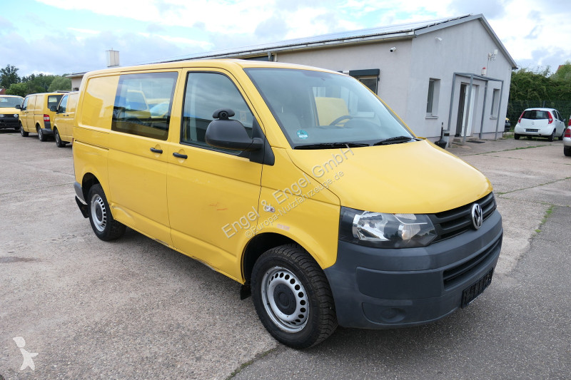 Véhicule utilitaire Volkswagen T5 Transporter...