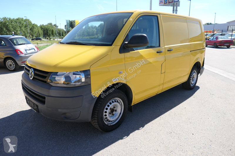 Véhicule utilitaire Volkswagen T5 Transporter...