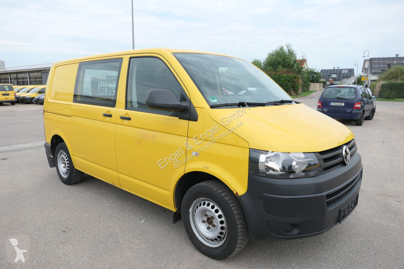 Véhicule utilitaire Volkswagen T5 Transporter...