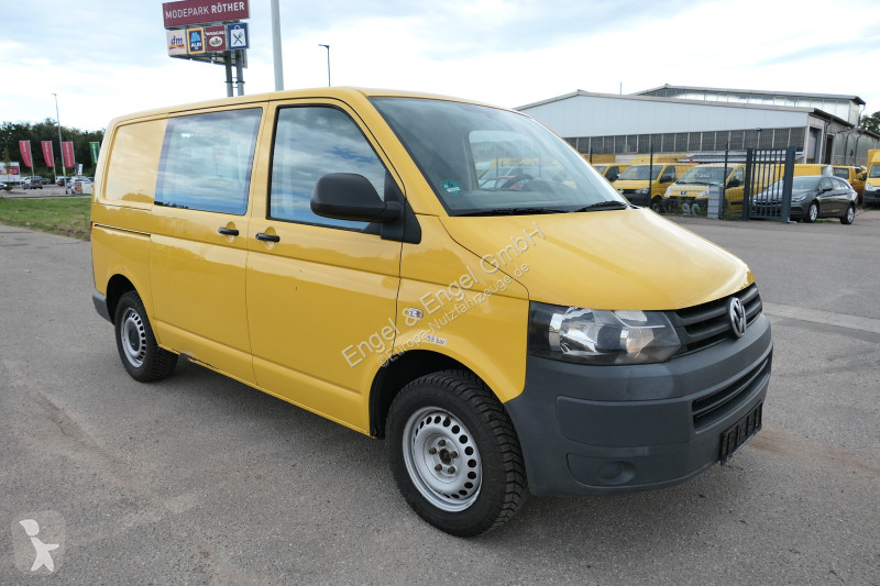 Комерційні автомобілі Volkswagen T5 Transporter...