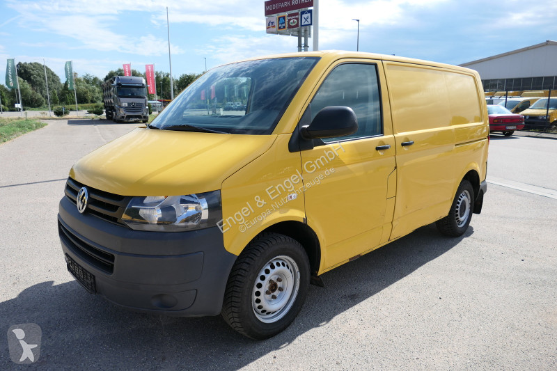 Autoutilitară Volkswagen T5 Transporter 2.0 TDI...