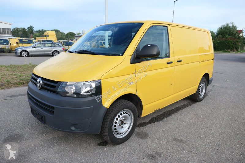 Véhicule utilitaire Volkswagen T5 Transporter...