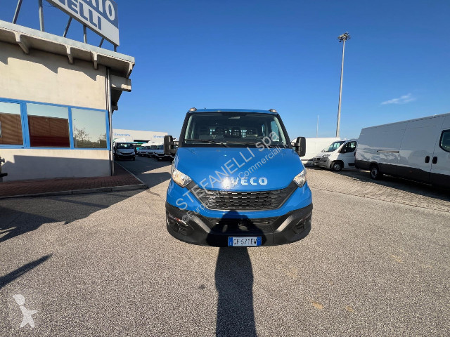 Veículo utilitário Iveco DAILY 35C14H D...