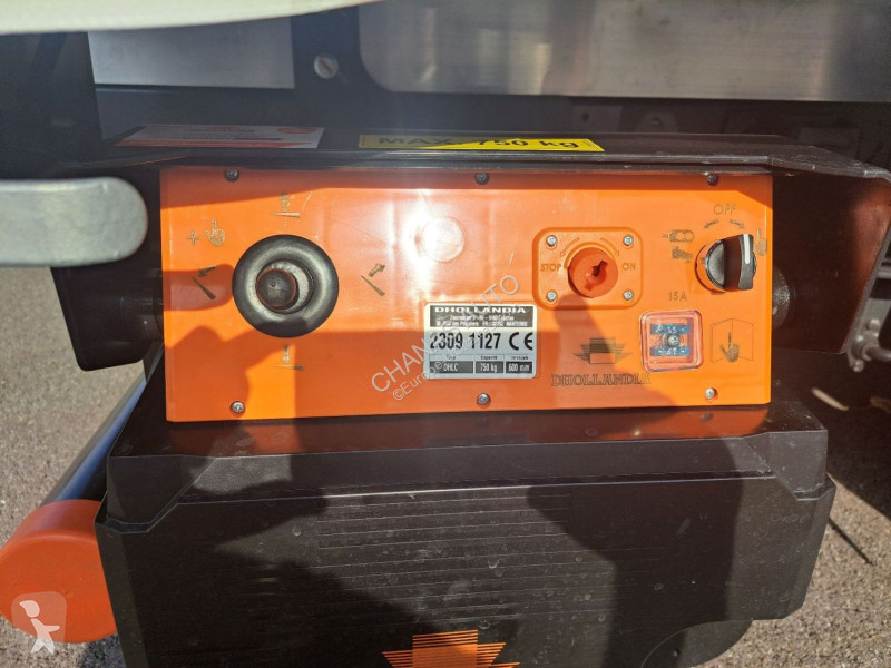 Véhicule utilitaire Iveco 35C18 180CV 3L PLSC...