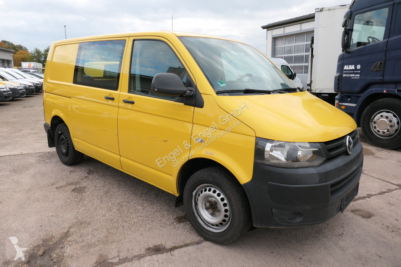 Véhicule utilitaire Volkswagen T5 Transporter...