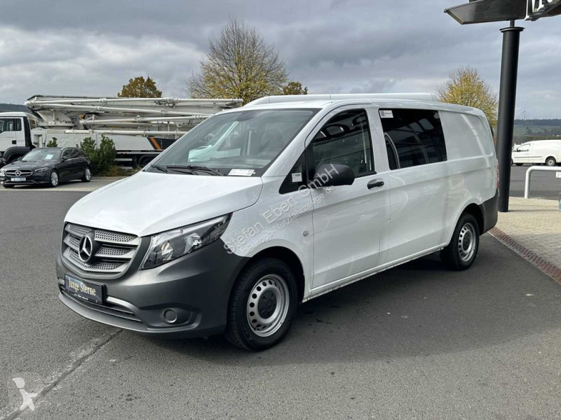 Véhicule utilitaire Mercedes 114 CDI Mixto...