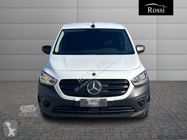 Véhicule utilitaire Mercedes ECITAN FURGONE...