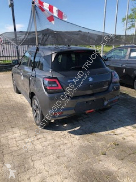 Autoutilitară Suzuki SWIFT