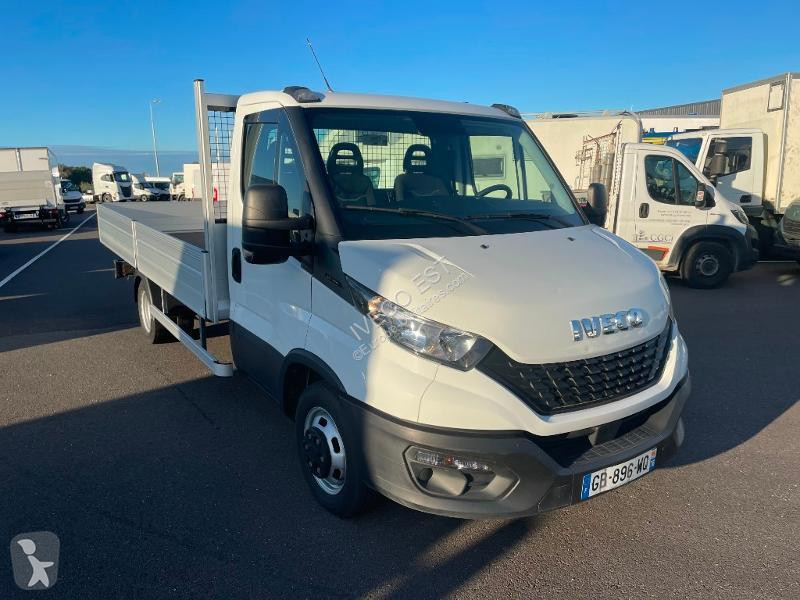 Véhicule utilitaire Iveco CCb 35C16H3.0 L -...