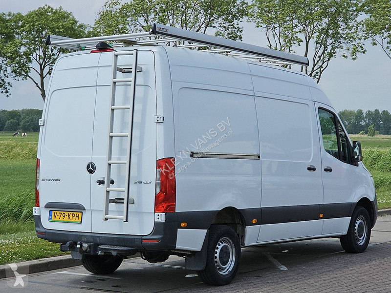 Veicolo commerciale Mercedes 319 L2H2...