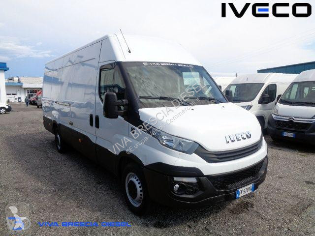 Veículo utilitário Iveco DAILY