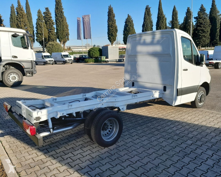 Véhicule utilitaire Mercedes Telaio Traz. Post