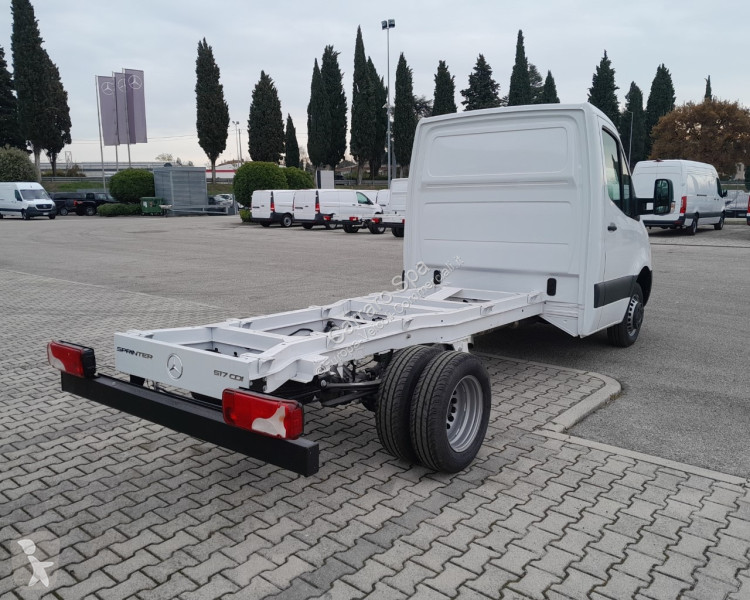 Véhicule utilitaire Mercedes Telaio Traz. Post