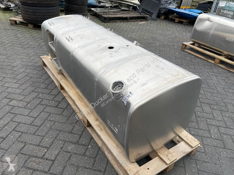 Véhicule utilitaire DAF 2241602 BRANDSTOFTANK...