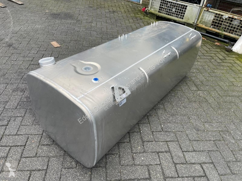 Varevogn DAF 2311217 BRANDSTOFTANK 675 LITER...