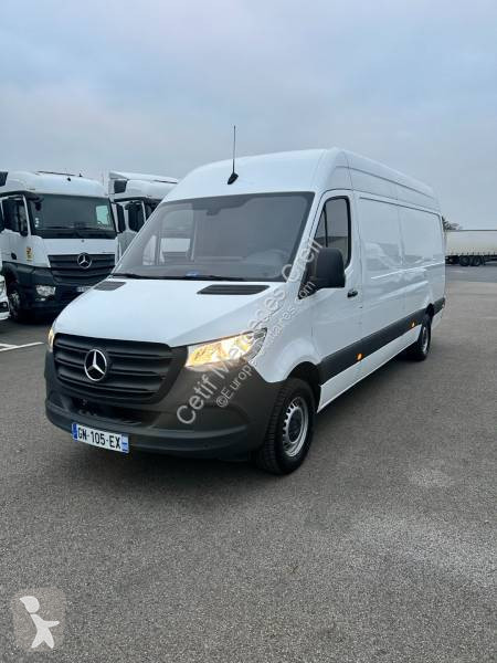 Véhicule utilitaire Mercedes