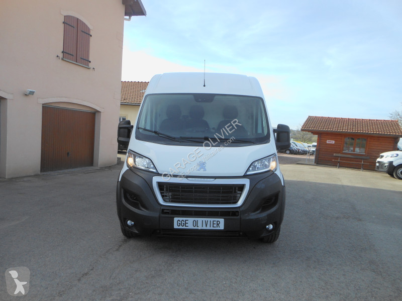 Autoutilitară Peugeot 435 L4H2 2.2 Bluehdi 140...
