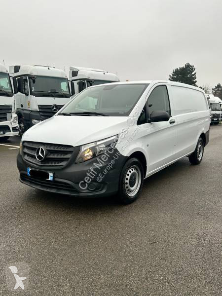 Furgoneta Mercedes