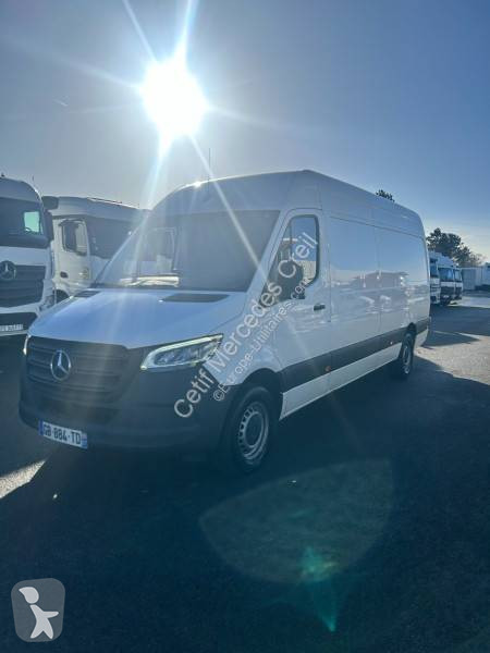 Véhicule utilitaire Mercedes