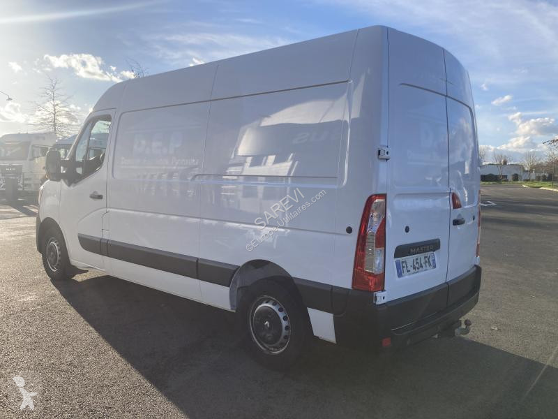 Véhicule utilitaire Renault 2.3 DCI 150