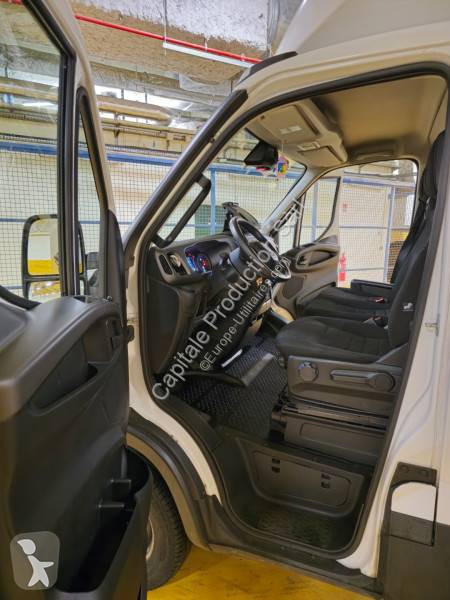 Furgoneta Iveco