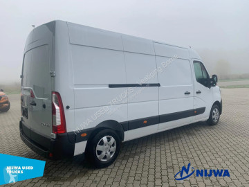 Fourgon utilitaire Renault