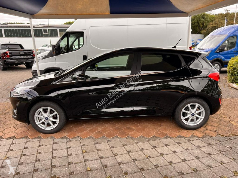 Furgoneta Ford TitaniumSHZ,PDC,LED,LM-Felgen uvm
