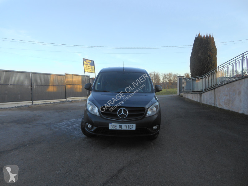 Véhicule utilitaire Mercedes Mixto Extra Long...