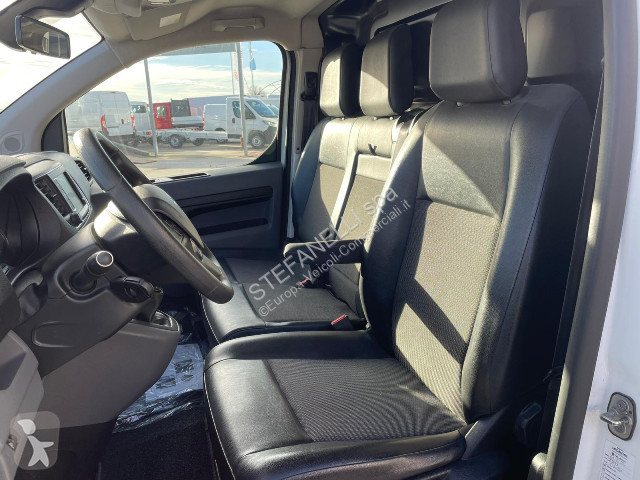 Autoutilitară Peugeot EXPERT 1.5 PREMIUM Compact