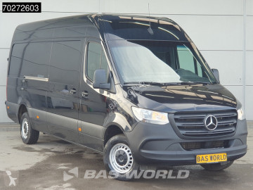 Fourgon utilitaire Mercedes