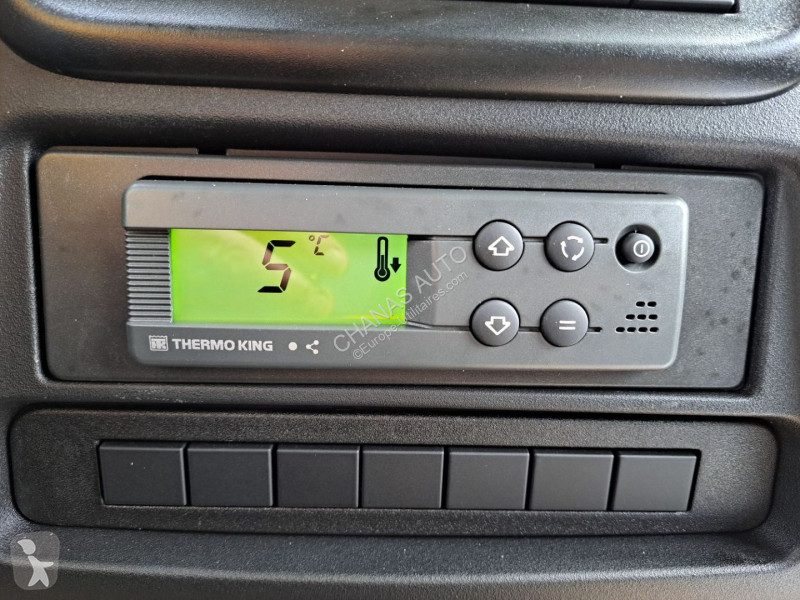 Véhicule utilitaire Iveco 35S18 A8 180CV 3L...
