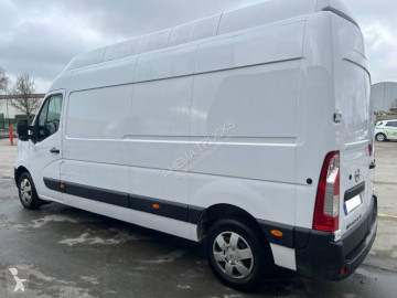 Lange bestelwagen Nissan