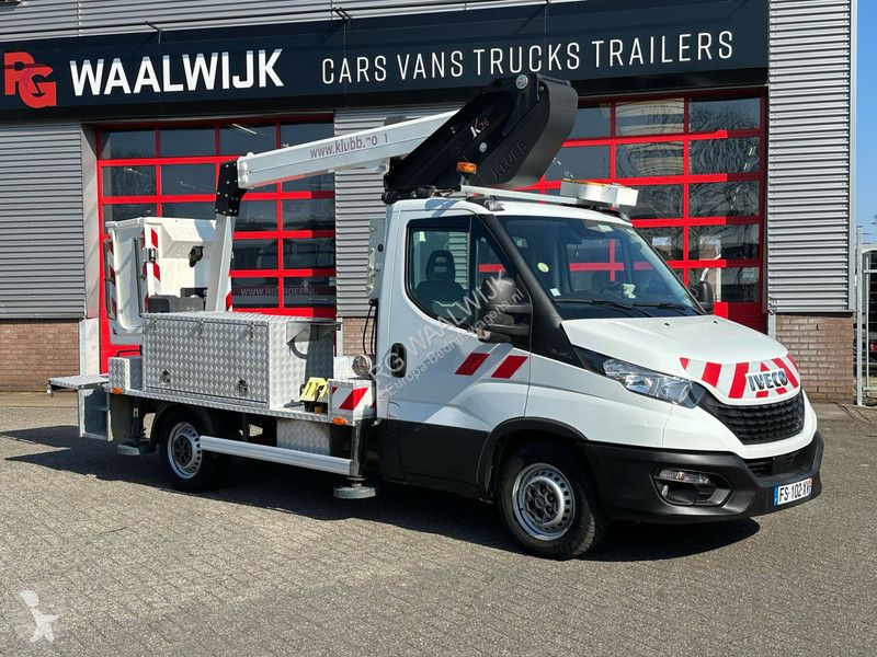 Véhicule utilitaire Iveco 35S14 APK 29-08-2026,...