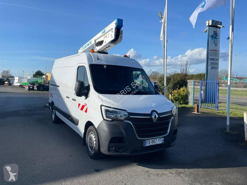 Véhicule utilitaire Renault 2.3DCI 145