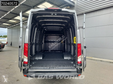 Caja cerrada Iveco nueva