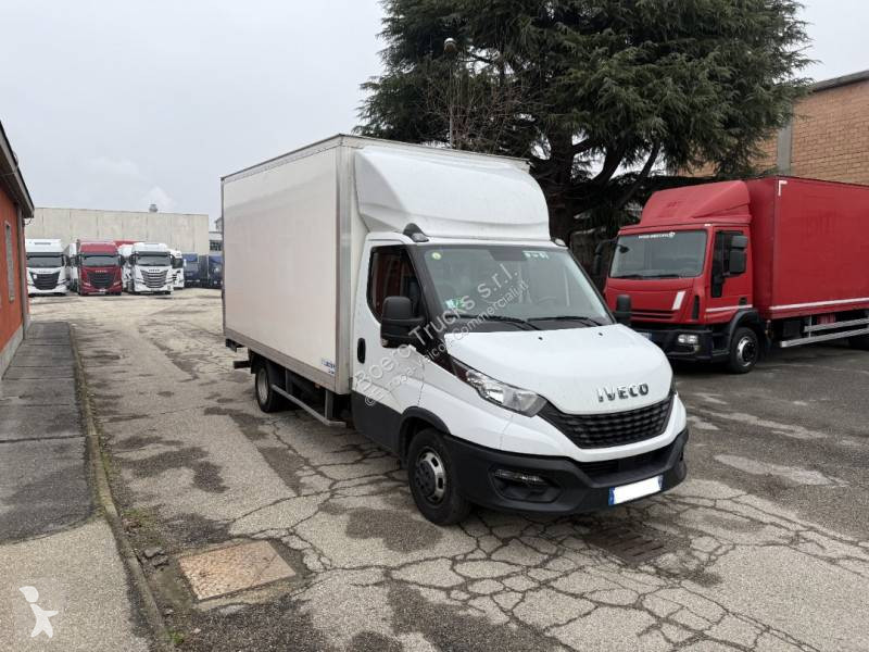 Véhicule utilitaire Iveco