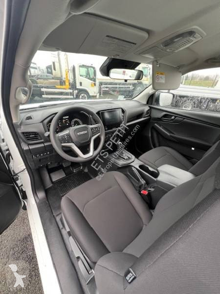 Furgoneta Isuzu