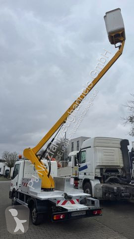 Furgoneta Nissan NT400 Topy 11
