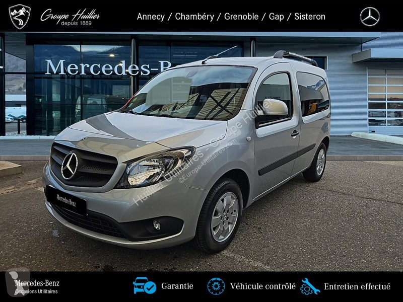Véhicule utilitaire Mercedes 111 CDI Fourgon Long
