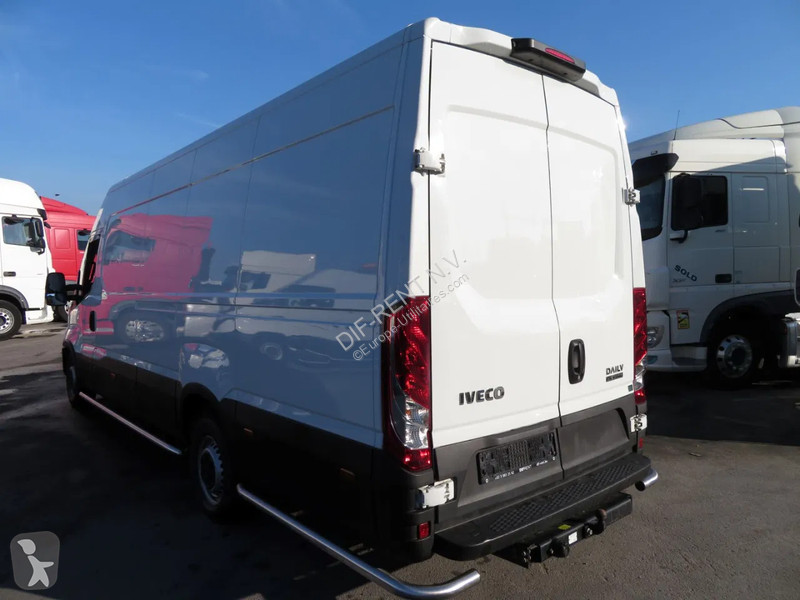 Veículo utilitário Iveco 35 S 14 A8
